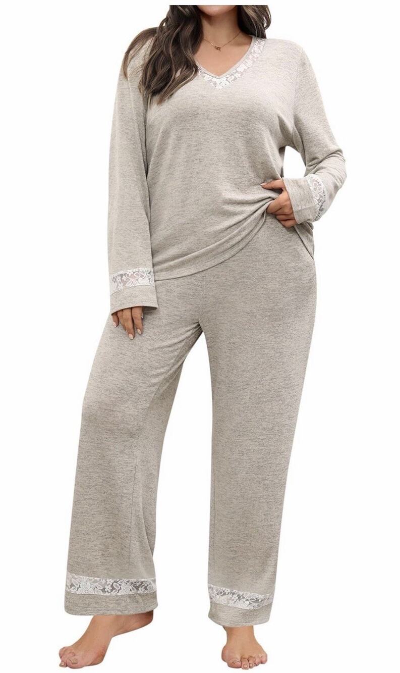 Blooming Jelly Lace Pajamas / Lounge Sets Women’s L NWT